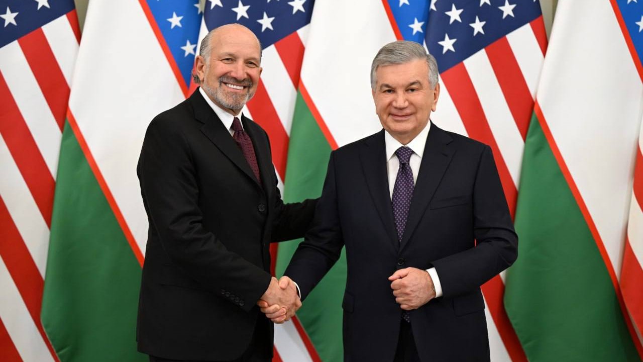 President of Uzbekistan meets with U.S. Secretary of Commerce